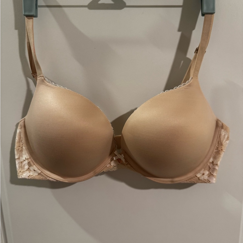 Victoria's Secret  Lace Accent Bra